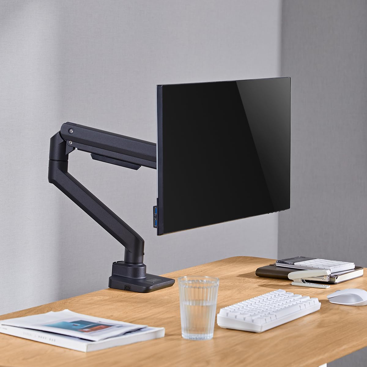 "Flexible Freiheit: Monitorhalterung für 17-49" Monitore, schwarz"