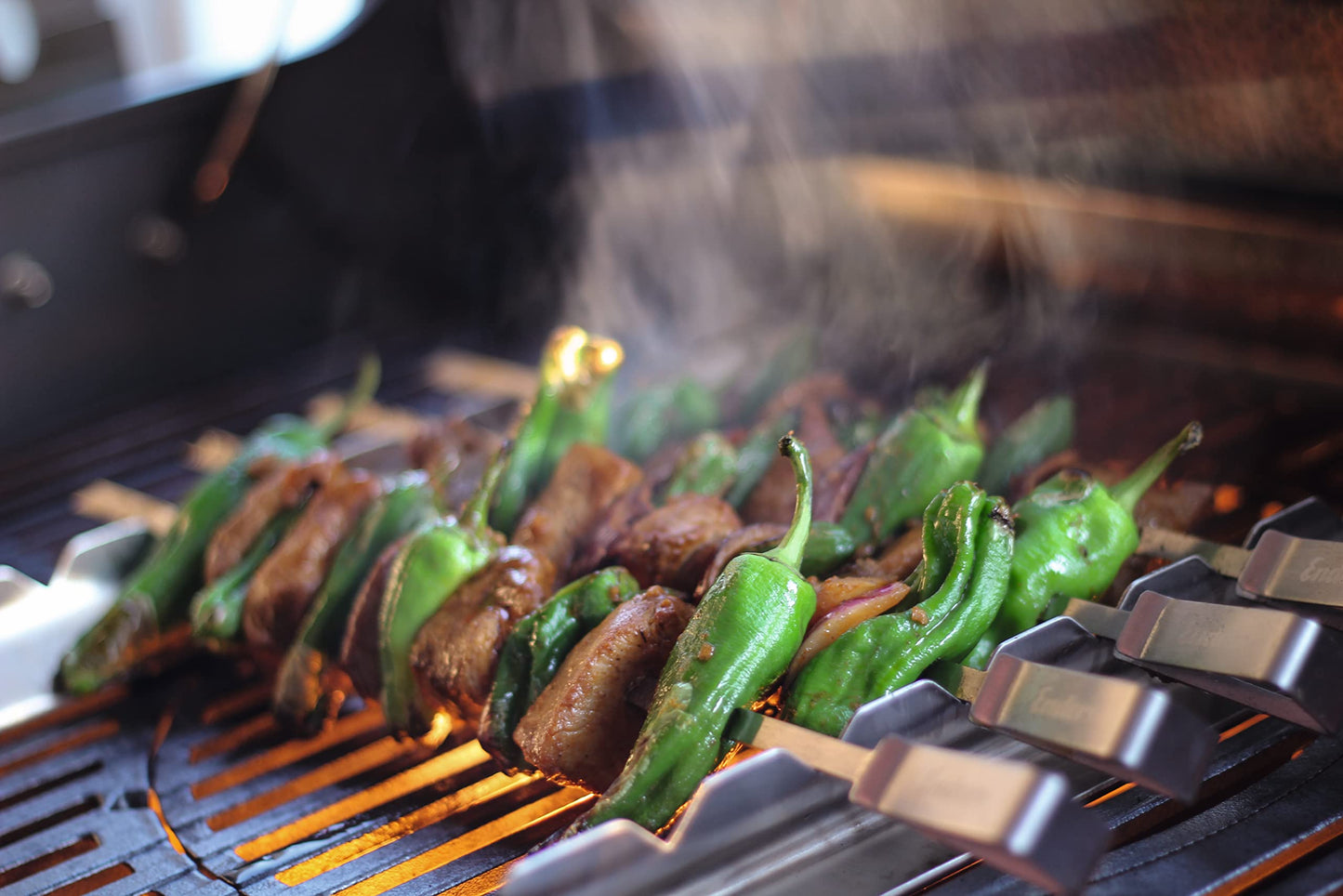 "Grillvergnügen pur: 6 Edelstahl-Spieße für saftige Schaschliks!"