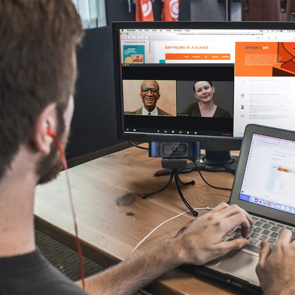 "Kreative Flexibilität: Mini-Stativ in Schwarz für perfekte Aufnahmen"
