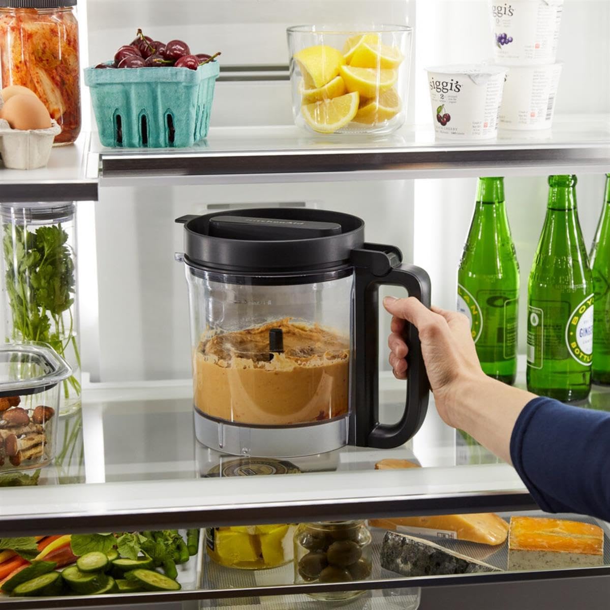 "Entdecken Sie die Vielfalt: 2,1L Küchenmaschine in Creme für kreative Küche"
