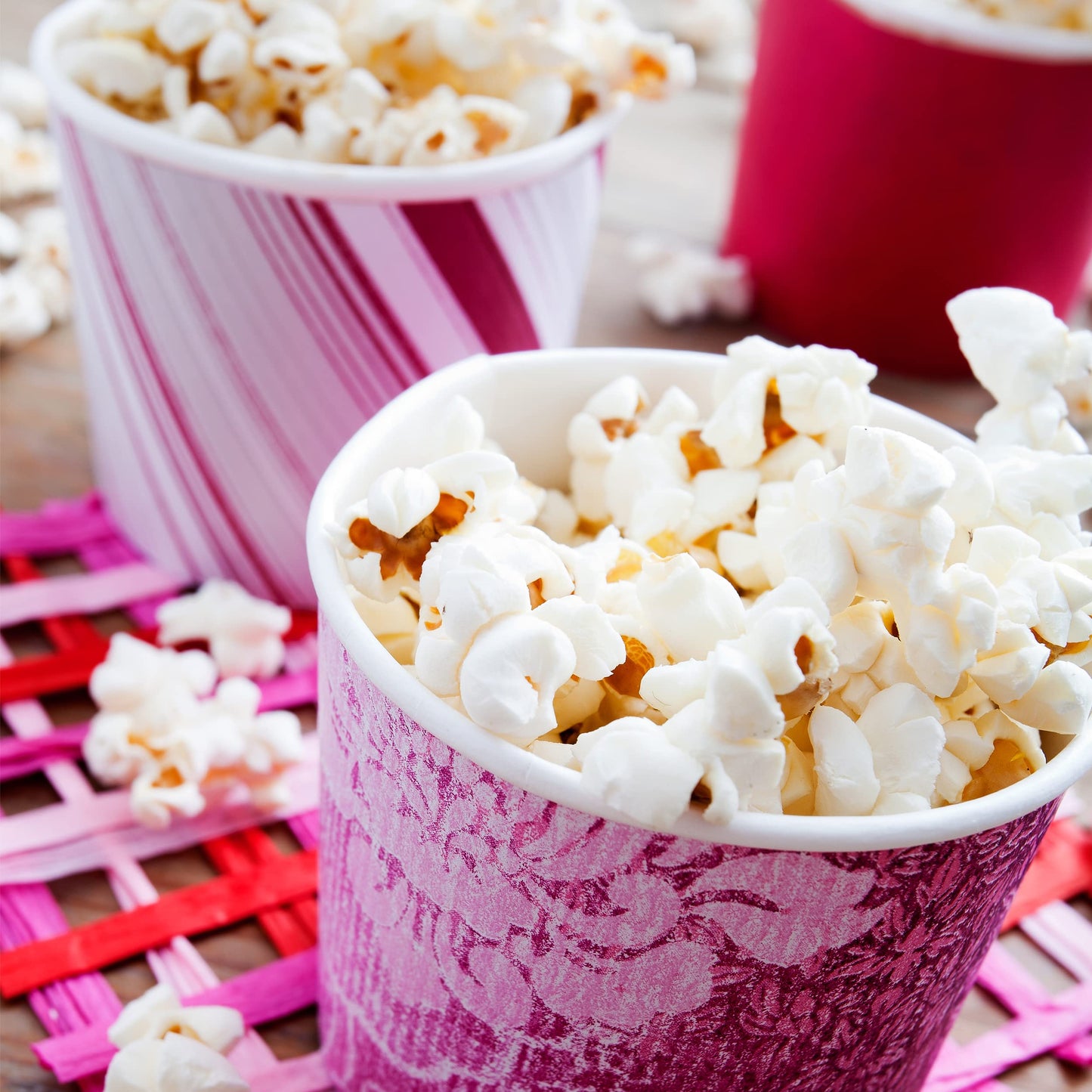 "Gesundes Snackvergnügen: Retro Heißluft Popcornmaschine in Grün"