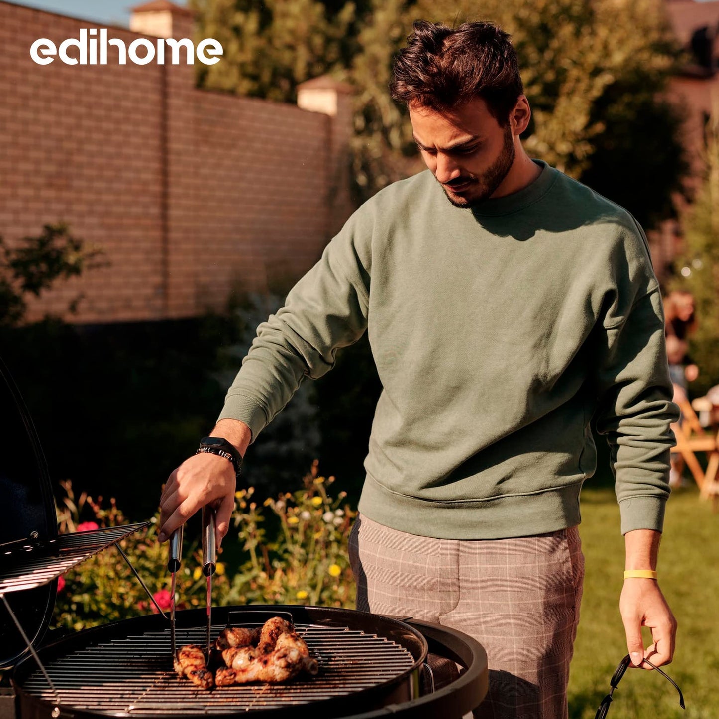 "Grillvergnügen deluxe: 25-teiliges Edelstahlset für unvergessliche BBQs!"