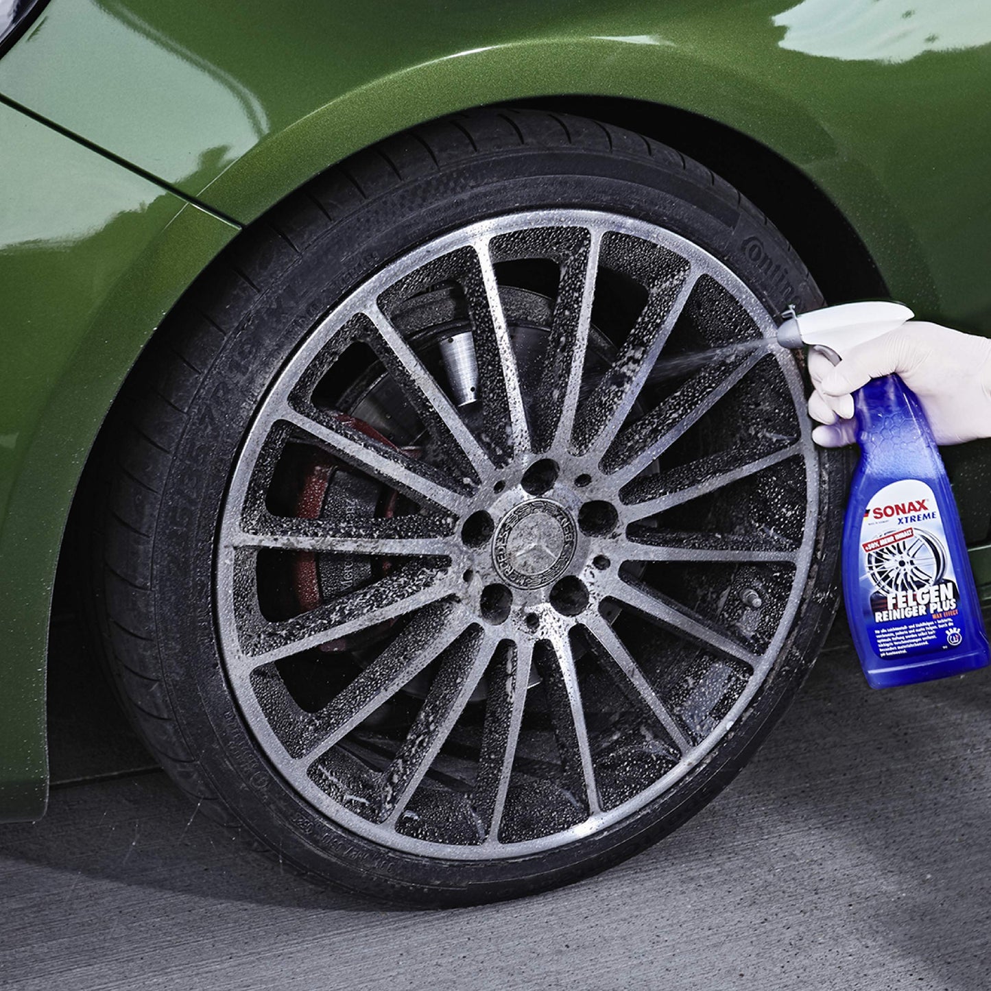 "Strahlende Sauberkeit: Effektiver Felgenreiniger, 750 ml für alle Felgen"