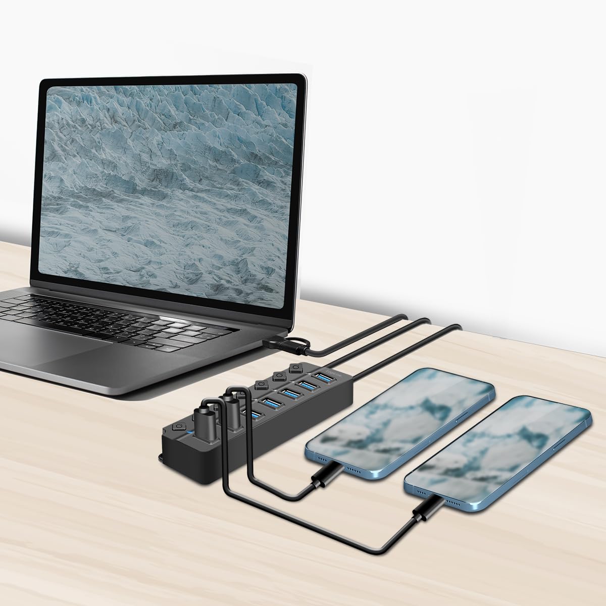 "Maximale Connectivity: 7-Port USB Hub in Schwarz mit Ein/Aus-Schaltern"