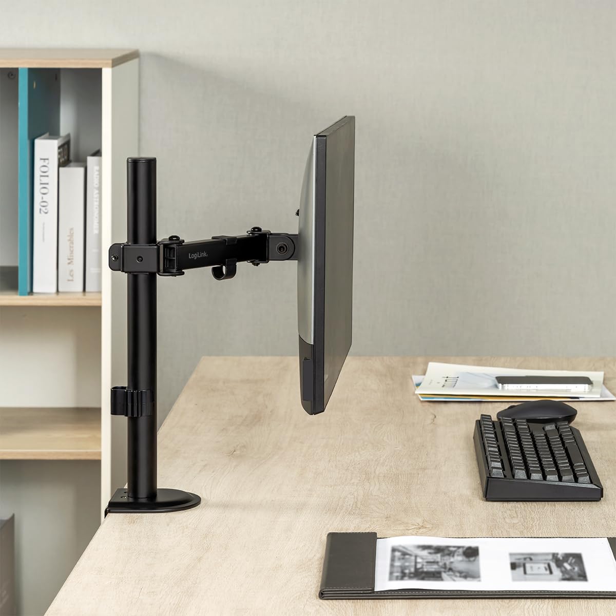 "Erleben Sie Flexibilität: Schwarze Monitorhalterung für 17–32 Zoll, 1 Stück"