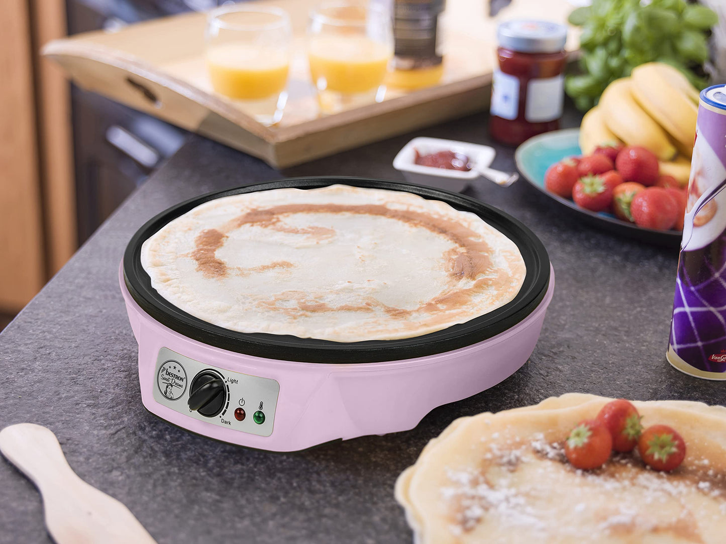 "Genießen Sie köstliche Crêpes: Retro Crêpes Maker in Pink für besondere Anlässe"