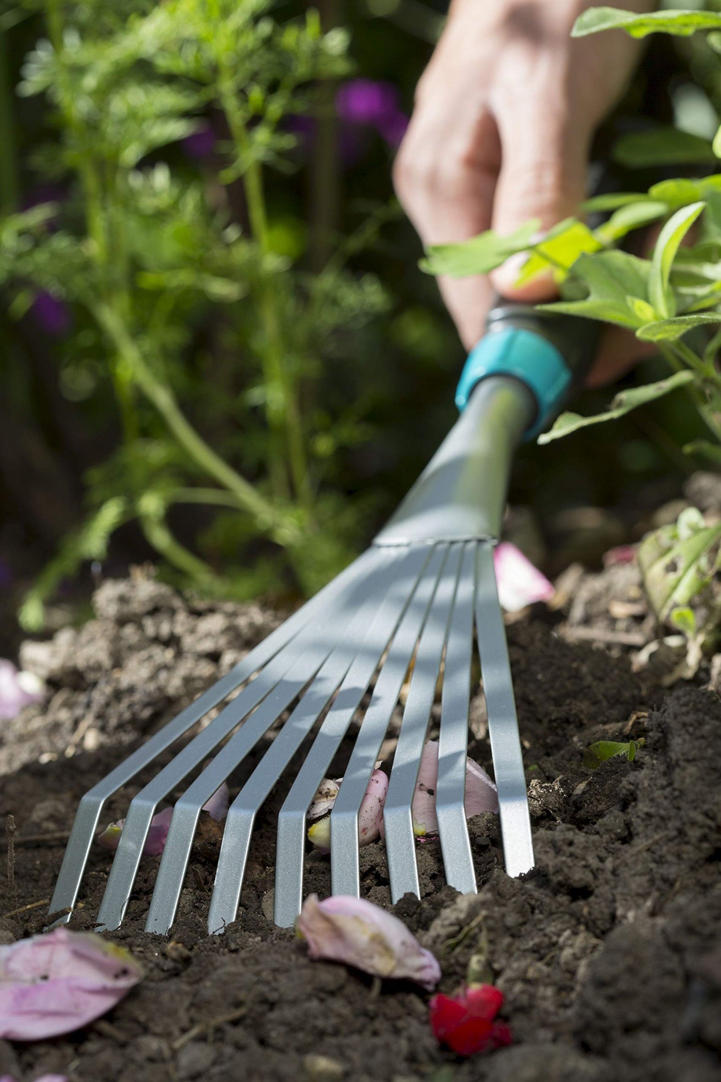 "Perfektes Garten-Set: 3 Ergonomische Werkzeuge für Blumenbeet & Balkon"