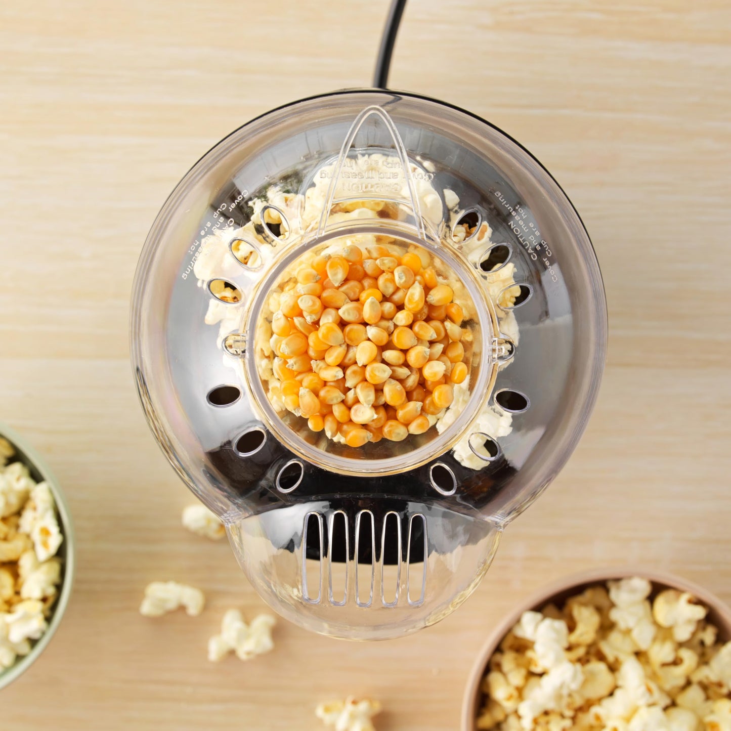 "Gesundes Snackvergnügen: Retro Heißluft Popcornmaschine in Grün"